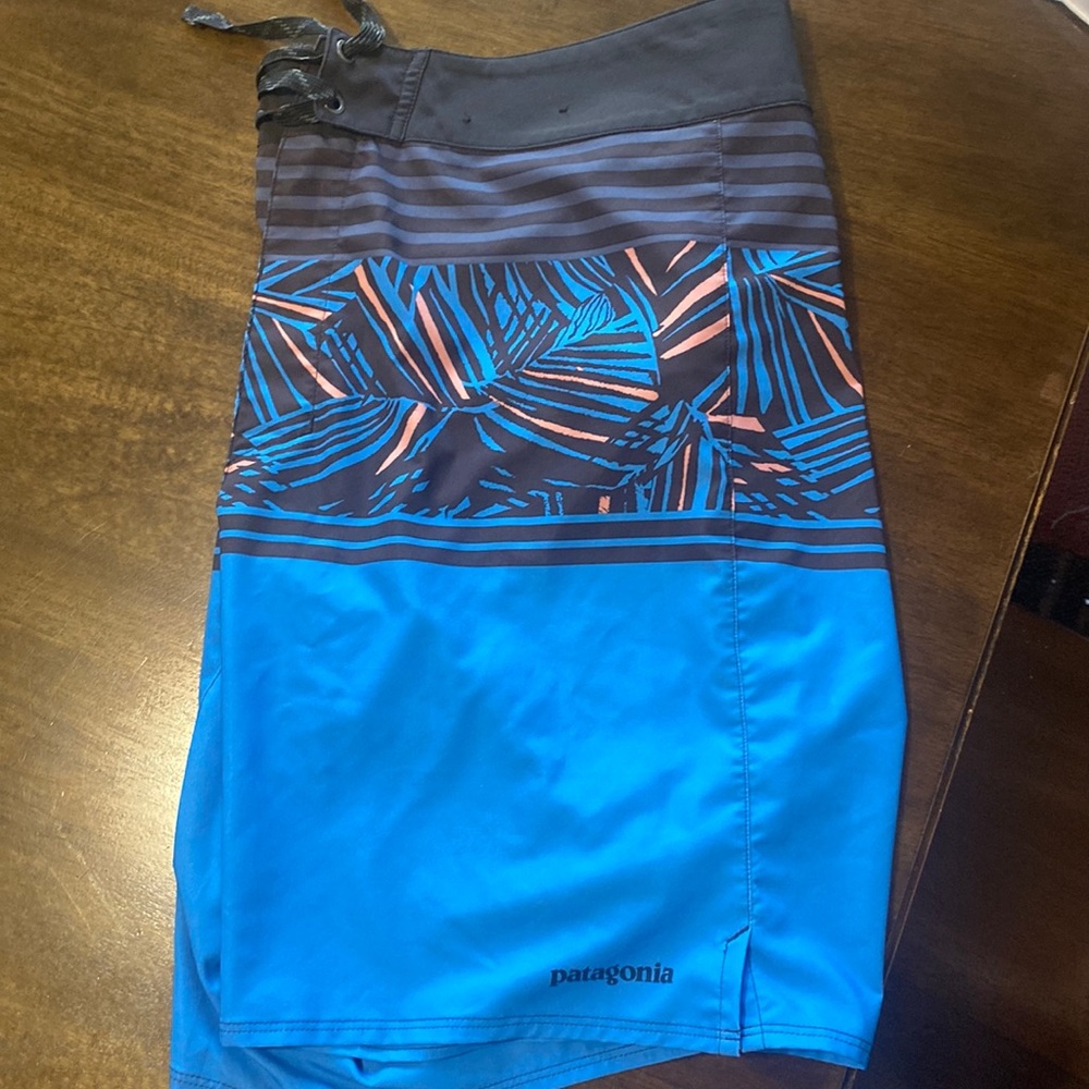 Mens Patagonia board shorts. Blue,black peach